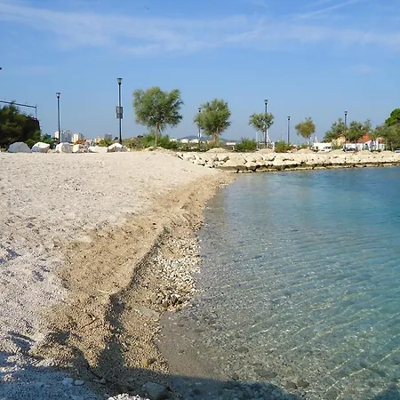 Family-friendly With Swimming Pool - 21026 Apartamento Split