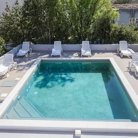 Apartamento Family-friendly With Swimming Pool - 21026 *